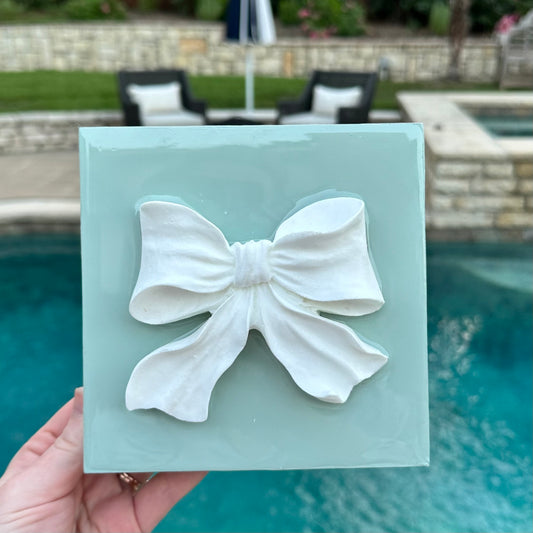 Mini Resin Bow - Pale Green